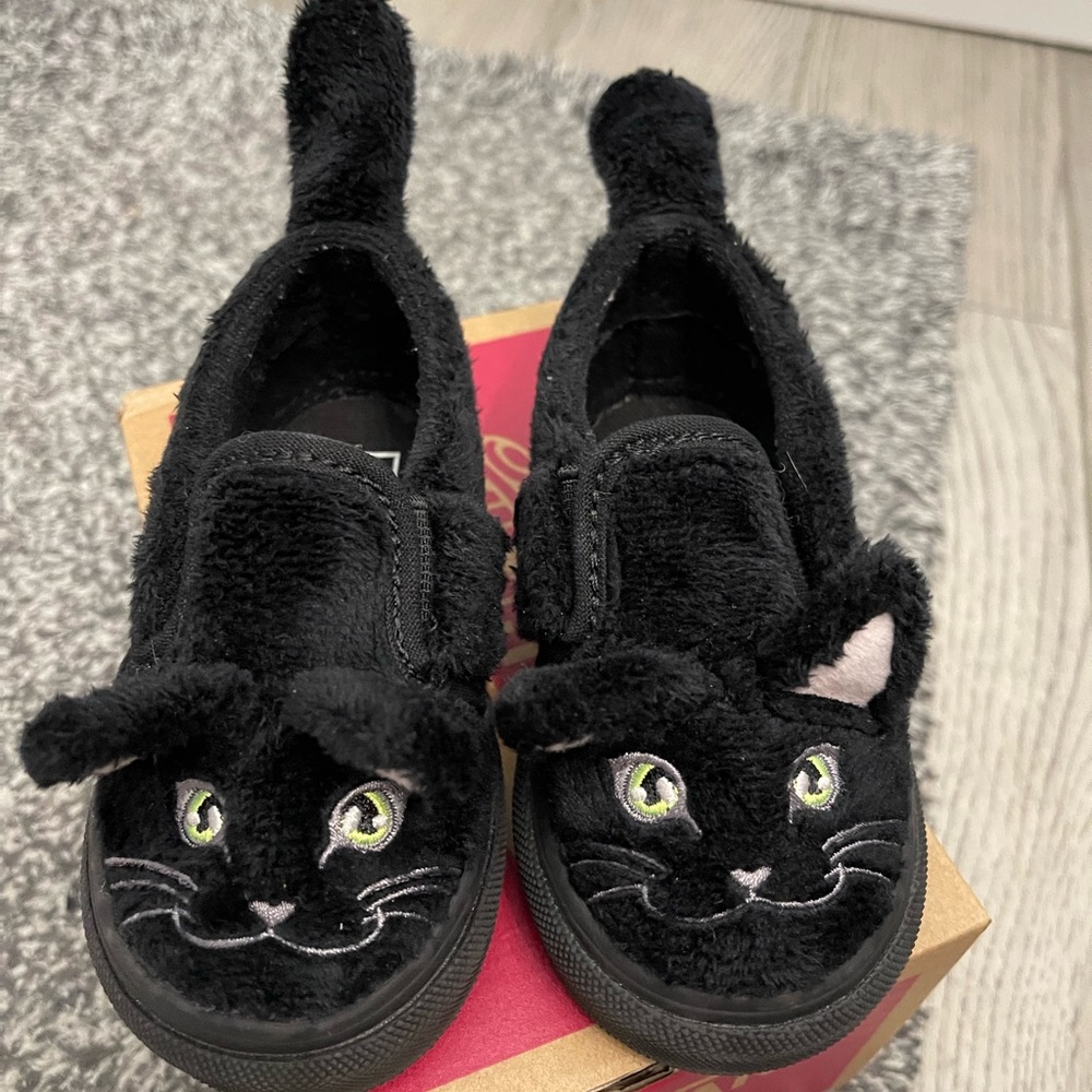 Black cat vans toddler